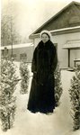 LU-157.0029 - Mary Venable Cox Mattoon in Covington, VA, 1913 by John Chester Mattoon